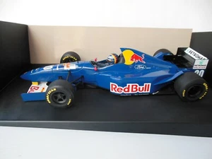 Paul's Model Art F1 HHF Edition 1:18 Red Bull Petronas Ford - Picture 1 of 6