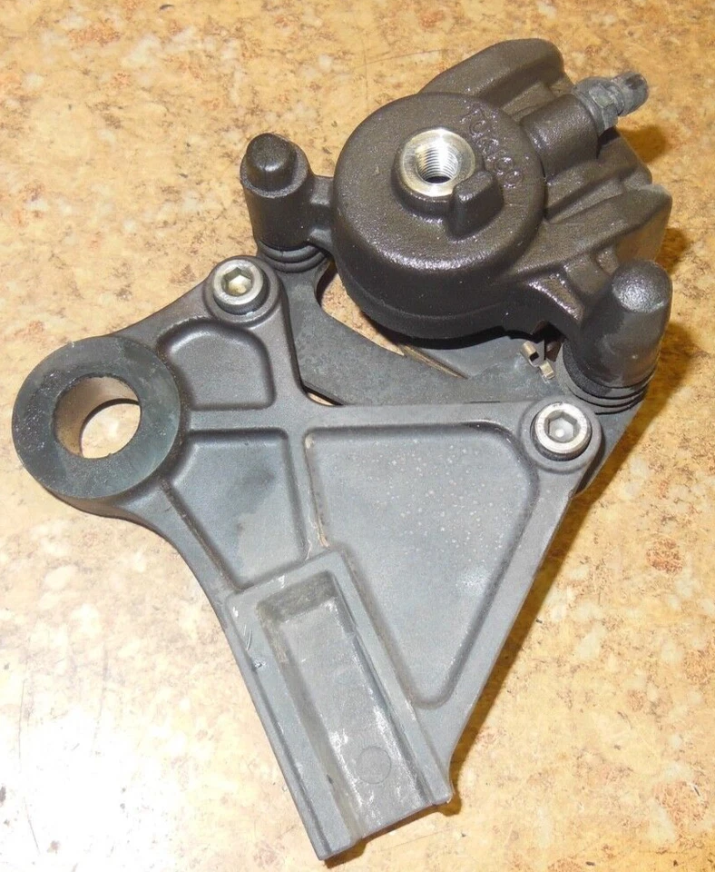 2008 Kawasaki ZX1000 ZX 1000 ZX10R Ninja suporte de pinça de freio a disco traseiro 08 - Imagem 1 de 1