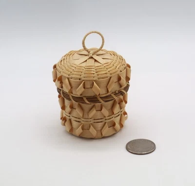 Mic Mac Mi'kmaq Basket Wood Splint Maine Ne Natural Lidded Covered Small Curly - Image 1 of 4