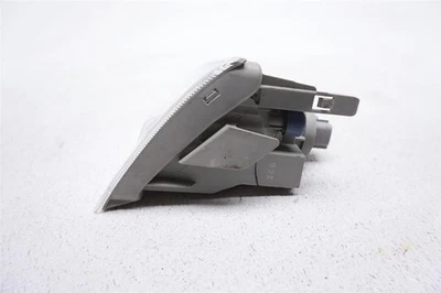 丰田普锐斯 2012 - 2014 C 侧转向信号转角灯停车灯 81521-52040 — 第 1/4 张图片