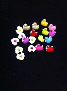DUCKLINGS PLASTIC BUTTONS/SEWING SUPPLIES/30Pieces/SEWING CRAFTS - Picture 1 of 4