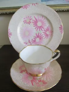 Royal Chelsea England Trio Cup And Saucer Salad Plate Pink Flowers Gold - Picture 1 of 8