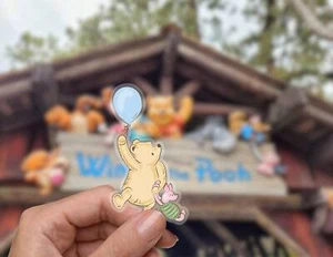 Winnie the Pooh Piglet Classic Disney Stickers Water Bottle Transparent Cell - Picture 1 of 6