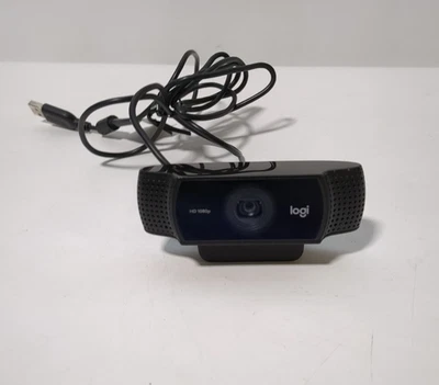 Logitech - C922 Pro Stream 1080 Video Streaming, Recording and Video Calling - Image 1 of 4