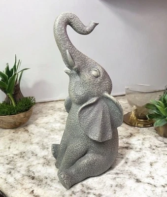 "Estatua de mesa de elefante feliz afortunado detalles realistas decoración de estante de gres 7"" H" Foto 1 de 4