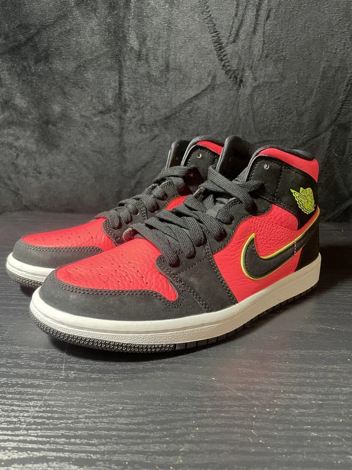 Размер 6,5 - Jordan 1 ретро средний Hot Punch Volt 2019, новый без коробки - Изображение 1 из 3