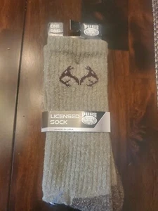 Realtree Deer Buck Head Logo Crew Socks One Size Fits Most - Picture 1 of 4