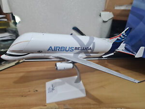 Airbus A330-700L Beluga XL Cargo Extralarge Load - Scala 1:200 - JC Wings 200