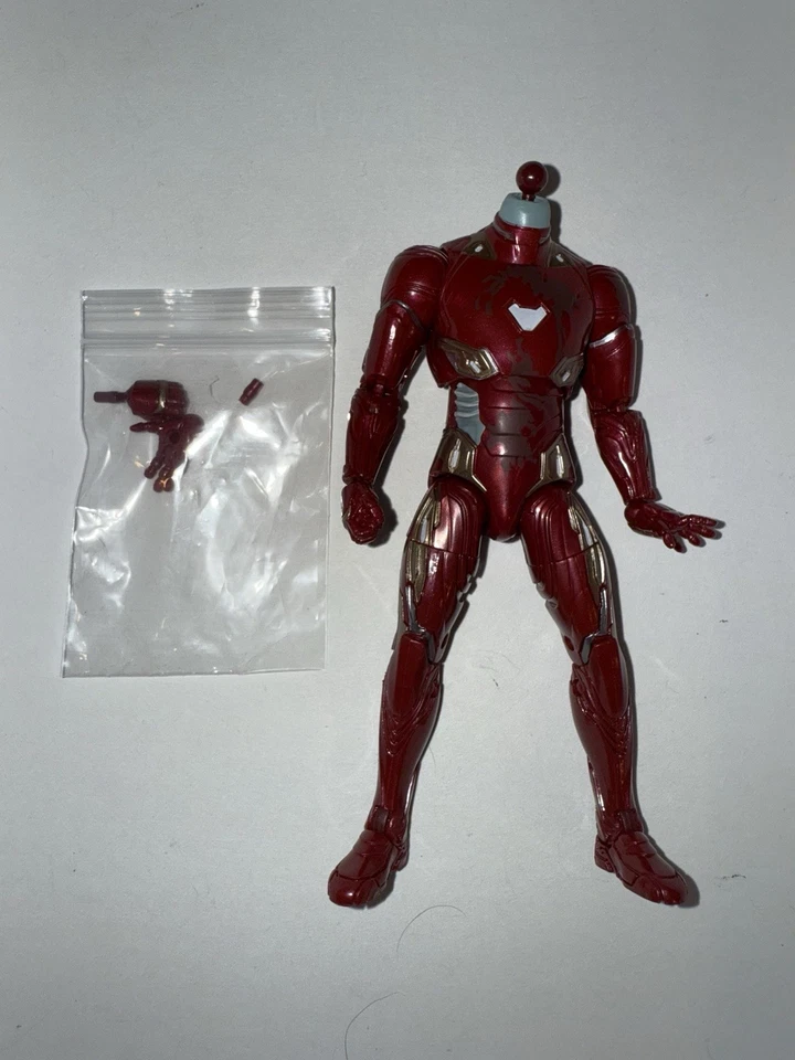 Boneco solto Marvel Legends Iron Man Zombie MCU - Mão quebrada, sem cabeça personalizada - Imagem 1 de 1