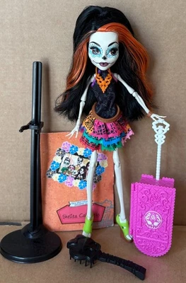 Monster High Skelita Calaveras Scaris Complete Vgc Inc Doll Stand - Image 1 of 4