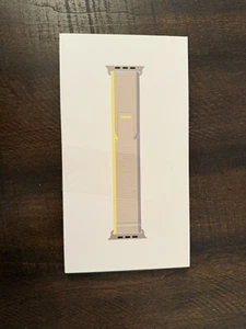 Apple Trail Loop Band for Watch Ultra - Yellow/Beige, S/M (49mm) Sealed - Zdjęcie 1 z 4