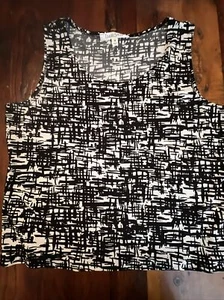 TravelSmith Tank Top Women’s Geometric Round Neck Stretch Knit Black White M - Picture 1 of 12