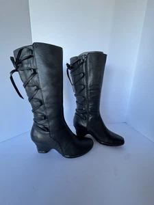 SOFFT WOMEN'S BLACK LEATHER ZIP KNEE HIGH FASHION BOOTS, SIZE 8.5 M, NEW IN BOX - Picture 1 of 24