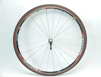 VELOMAX EASTON ORION II 700C BICYCLE 24 SPOKE CLINCHER PRESTA V FRONT WHEEL - Image 1 of 4