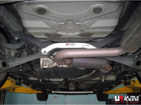 Barra inferior trasera para Toyota Celica T230 1999-2006 2005 2004 2,0 2x2 Ultra Racing Foto 1 de 1