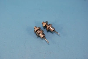 2 Stück BYX50 / 300 NOS Gleichrichterdioden 300 V 7 A - Bild 1 von 4