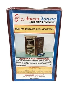 Ameri-Towne Spur O Bausatz #865 "Dusty Arms Apartment" ungeöffnete Box - Bild 1 von 4