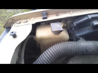 DAKOTA    1990 Coolant Reservoir 29109579 - Imagem 1 de 4