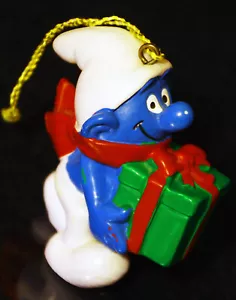 1981 Peyo Smurf Christmas Gift Holiday Decoration Vtg Tree Ornament PVC Figurine - Picture 1 of 7
