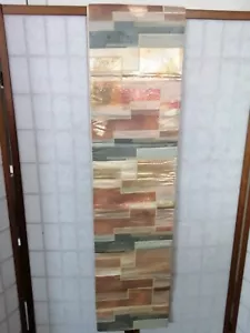 Beautiful table runner @ Japan - Picture 1 of 1