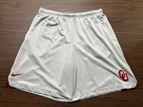 Oklahoma Sooners Men’s Gray Shorts w. Pockets - Nike - Medium Cover
