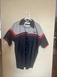 Red Cap Embroidered Pabst Blue Ribbon Button Work Shirt Men's LARGE Pockets - Picture 1 of 6