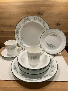 Corelle Corning Callaway Ivy Swirl 10 Piece Service For 2 Green USA - Picture 1 of 8