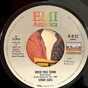 Stray Cats Rock This Town / You Cant Hurry Love  45 With Sleeve 1981 Rockabilly - Imagen 1 de 5