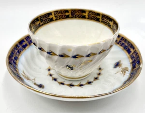 ANTIQUE EARLY WORCESTER BELLFLOWER TEA BOWL & SAUCER, DR WALL? FLIGHT BARR? - Picture 1 of 16