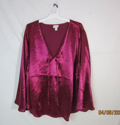 Blusa Ava & Viv satinada cuello en V corbata frontal acampanada manga larga púrpura para mujer 3X Foto 1 de 4