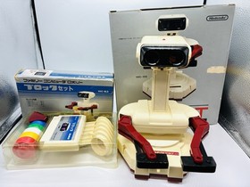 Nintendo Famicom ROB Robot HVC-012 + Block Set HVC-BLS Boxed Japan Vintage