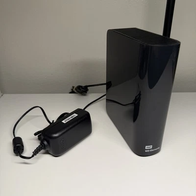 Disco duro externo de escritorio Western Digital 6 TB WD Elements - WDBWLG0060HBK-XB Foto 1 de 4