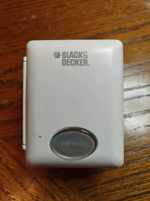 Receptor de lámpara de control doméstico inalámbrico Black and Decker Freewire usado FWLR X-10 Foto 1 de 4