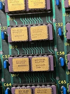 Apple III Memory Chips Gold Ceramic 32K DRAM Mostek MK4332D-3 Apple Logo - Picture 1 of 3