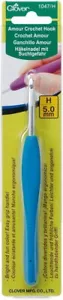 clover Amour Crochet Hook: 5.0mm, Metal, Multicoloured, 5m - Picture 1 of 3