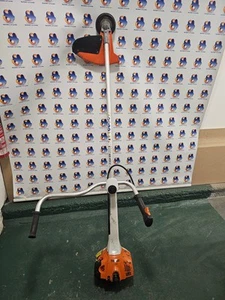 Stihl FS 410 C Cortadora de gasolina Cortadora de cepillo con cabezal de tope Protector de corte M - Imagen 1 de 8