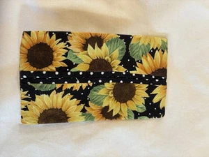 Travel Kleenex Tissue Holder Sunflowers & Black Polka Dots - Tissues NOT Includ - Picture 1 of 3