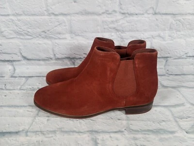 Bota Clarks Feminina Trish Chelsea Moda Mogno Tamanho 10 Nova Sem Caixa  - Imagem 1 de 4