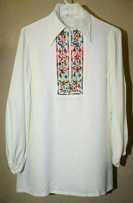 Blusa vintage cerca de 64 marfim gola ascota bordada meio zíper sino punho elástico - Imagem 1 de 4