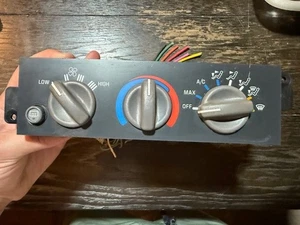 1993-1997 Pontiac Firebird AC HEATER CONTROL Climate HVAC w DEFROST OEM - Picture 1 of 5