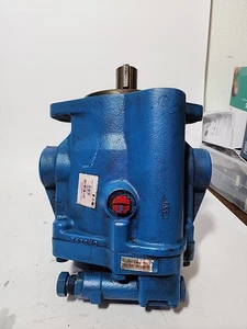 Eaton PVB20-LS Variable Displacement Piston Pump - Picture 1 of 4
