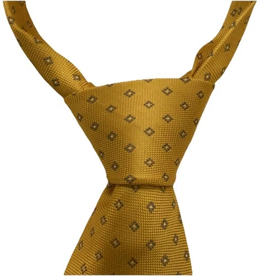 Gravata Creazioni Tucci Firenze 100% seda ouro geométrico 3,25”x61,75” - Imagem 1 de 3