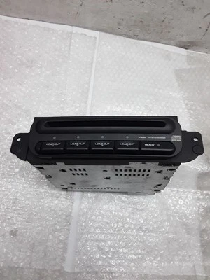 4 DISC CD CHANGER 2002 CHRYSLER 300M P04858522AI 2xZ-110P - Image 1 of 4