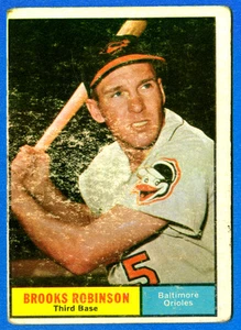 Tarjeta #10 1961 Topps Brooks Robinson (Baltimore Orioles) (en muy buen estado) - Imagen 1 de 1