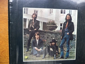 THE BEATLES AGAIN (HEY JUDE) MISSPRINT DARK APPLE LP   SO385 &  SW 385 - Foto 1 di 4