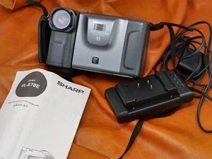 #1482 SHARP ViewCam Hi8 Videocamera a nastro vintage VL-E78E FUNZIONANTE - Foto 1 di 14