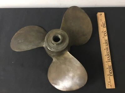 Antigua hélice de barco de 3 hojas de latón de 12" de colección rara 15 libras Marcado 758 Foto 1 de 3