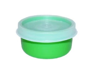 Tupperware Smidget Little 1 oz. Mini Storage & Travel Container Green NEW - Picture 1 of 1