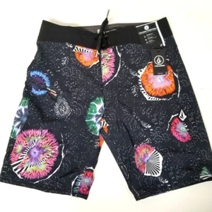 Volcom Modtech Coral Morph Youth Shorts NWT - Picture 1 of 4
