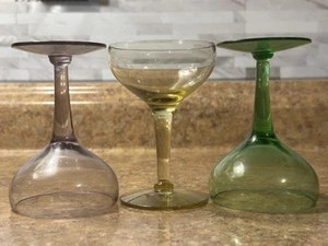 SET OF 3 VINTAGE MULTI-COLORED APPERITIF, CORDIAL STEMMED GLASSES - Imagen 1 de 12